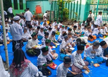 Peringati HSN 2023 MI Salafiyah Bahaudin Bacakan 7.770 Sholawat Nariyah
