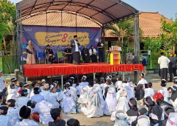 Dikbud Beri Apresiasi Program Kemenkeu Mengajar di SDN Banjarkemantren 2
