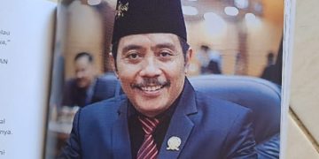 Dhamroni: Darah Politik Mengalir Dari Sang Ayah