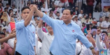 LSI Denny JA: Elektabilitas Prabowo-Gibran Makin Meroket Tinggi Ganjar-Mahfud Kandas