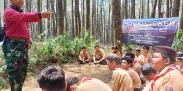 Siswa SMPIT Insan Kamil Sidoarjo Laksanakan Backpacker