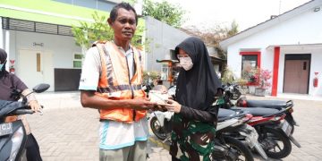 Seluruh siswa Al Muslim Jadi Pahlawan Suka Berbagi