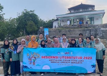 Dua Cerpenis Sidoarjo Masuk Program Residensi Literatutur