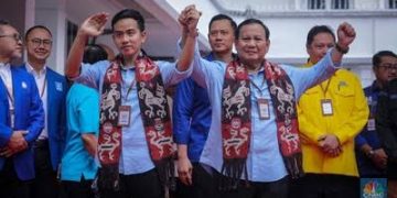 LSI Denny JA: Elektabilitas Prabowo-Gibran Makin Meroket Tinggi Ganjar-Mahfud Kandas