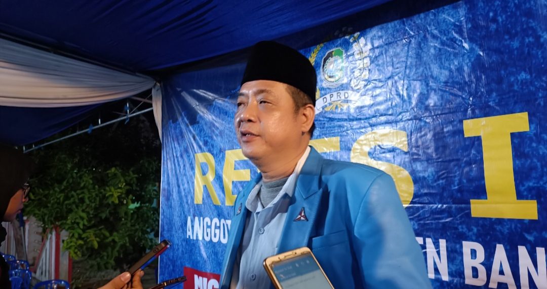 Di Desa Gitik, Wakil Ketua DPRD Banyuwangi Michael Edy Hariyanto Terima Usulan Masyarakat