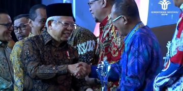 Surabaya Raih Penghargaan Anugerah Layanan Investasi Terbaik , Cak Ji : Buah Gotong – Royong dan Semangat Reformasi Birokrasi