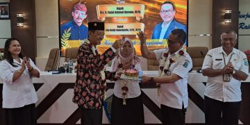 Nurseno Titipkan Pesan SMA Negeri 1 Wonoayu Kepada Eko Redjo Sunariyanto