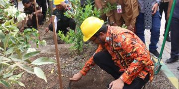 Bupati Sidoarjo Gerakkan ASN Buat 27.000 Lubang Resapan Untuk Atasi Banjir