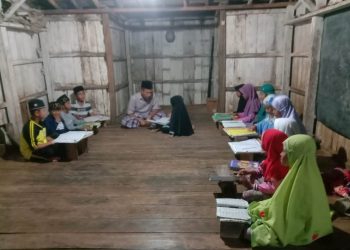 Akhir Tahun Berkah dengan Mewujudkan Mushola Layak di Pelosok Probolinggo