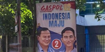 Baliho Prabowo-Gibran Gaspol Indonesia Maju Pantik Perhatian Besar Warga Jatim