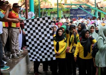 PGRI Tulangan Ajak Ribuan Guru Mlaku Bareng Bupati Sidoarjo