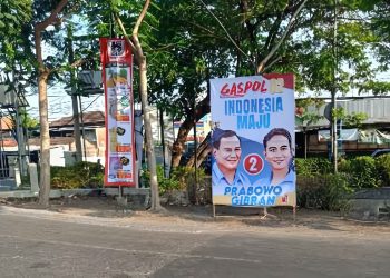 Pemimpin Berpengalaman, Warga Jatim Kompak Beri Dukungan Lewat Baliho Gaspol Prabowo-Gibran