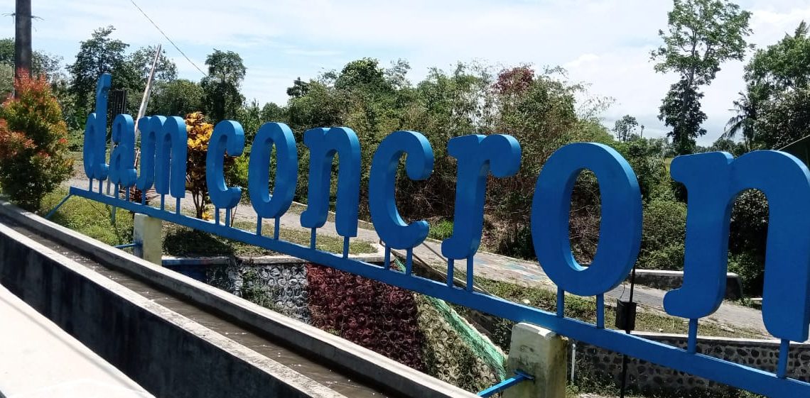 Aliran Sungai Dam Concrong Rogojampi yang Bersih dan Lancar, Cocok Buat Refreshing