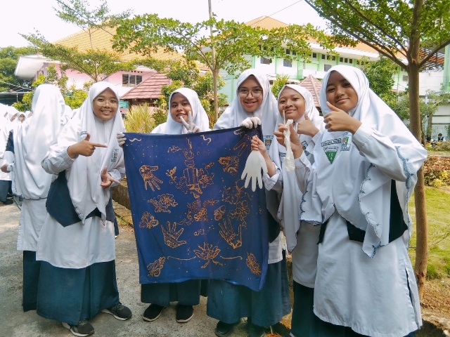 SMPIT Insan Kamil Memupuk Karakter Anak Melalui Classmeet