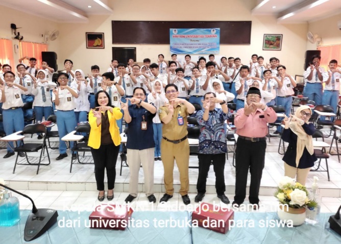 Lulusan SMK Negeri 1 Sidoarjo Siap Jalani BMW - Radar Jatim