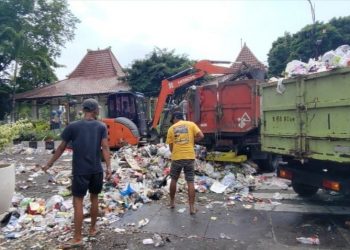 Pengelola TPS3R Tanggapi Demo Anarkis Buang Sampah di Pendopo