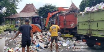 Pengelola TPS3R Tanggapi Demo Anarkis Buang Sampah di Pendopo