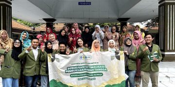 Mahasiswa UPN Veteran Jatim Gelar Sosialisasi Optimalisasi Pembukuan Kas Ibu PKK di Kelurahan Klampis Ngasem