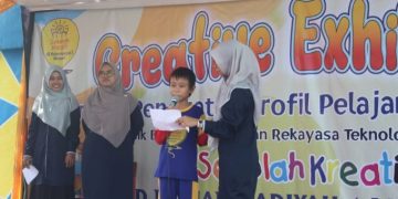 Luar Biasa, Siswa Berkebutuhan Khusus SD Kreatif Menganti ini Mampu Berbahasa Inggris