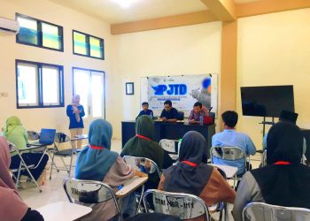 Bekali Anggota Baru, UKM Pers eL-Mizna IAI Ibrahimy Gelar Pelatihan Jurnalistik