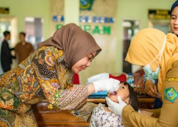 Istri Wabup Sriatun Ikut Pantau  Pelaksanaan Pin Polio Agar Tepat Sasaran