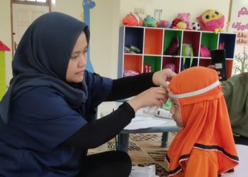 Anak-Anak KB Al Falah Darussalam Dikenalkan  Dokter Melalui Pemeriksaan Kesehatan