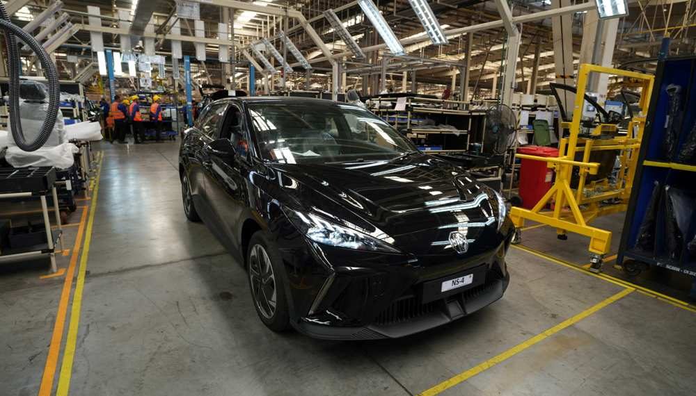 New MG ZS EV dan MG 4 EV Buatan Indonesia Siap Gemparkan Pasar dengan Harga Menantang