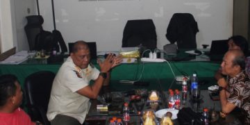 Dipasang Tak Sesuai Aturan, Satpol PP dan Bawaslu Sidoarjo Segera Bersihkan APK Parpol