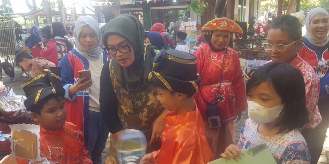 Pembelajaran Komplet dalam Pameran Budaya Nusantara di SAIM