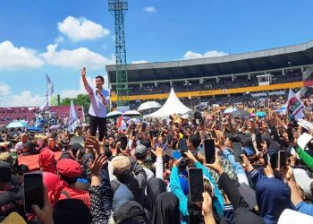 Bupati Sidoarjo dan Gus Ali Hadiri HUT SPSI Bersama Cawapres Gibran Rakabuming Raka