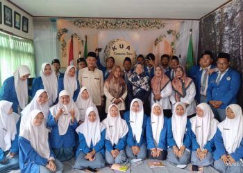 Outing Class SMA ISPA Ke KUA Dalami Resiko Pernikahan Dini