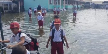 Ruang Kelas Tergenang Air, Siswa SDN Banjarasri Dipulangkan Lebih Awal