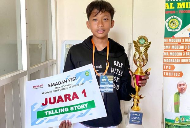 SMP Modern Ponpes Al Miftah Antar Santrinya Surya Dilaga Juarai Telling Story Tingkat Jatim