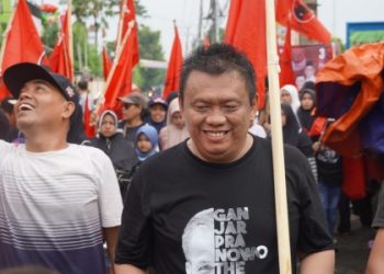 Gelar Jalan Sehat Bersama Ratusan Kader dan Simpatisan PDI-P, Caleg Hari Yulianto Yakin Pasangan Ganjar-Mahfud Menang di Jatim