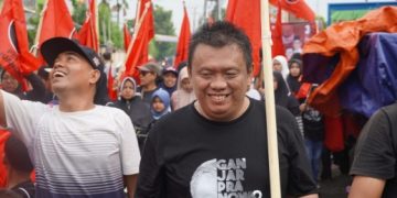 Gelar Jalan Sehat Bersama Ratusan Kader dan Simpatisan PDI-P, Caleg Hari Yulianto Yakin Pasangan Ganjar-Mahfud Menang di Jatim