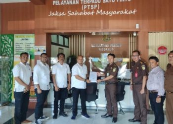 Berkas Dilimpahkan ke Kejari Sidoarjo, Kades Tarik Terancam Pidana 1 Tahun Penjara