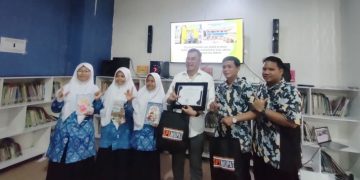 Kembangkan Budaya Literasi, SPEMUPAT Kunjungi Perpusda Gresik