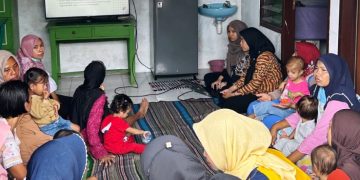 KKN Mahasiswa Umsida Dimanfaat Untuk Sosialisasi Pencegahan Stunting di Desa Watuagung