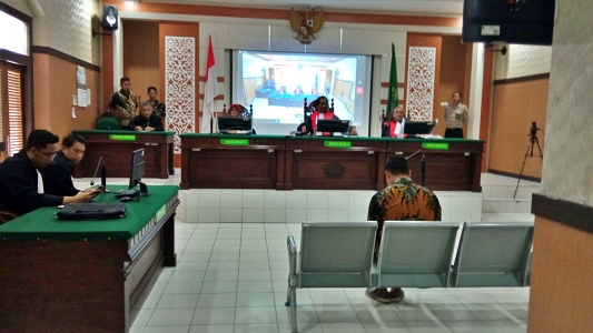 Melakukan Pelanggaran Pemilu, Kades Tarik Dituntut 5 Bulan Penjara