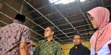 Komisi D DPRD Sidoarjo Sidak SDN Sumput, Minta Dinas P dan K Segera Lakukan Perbaikan