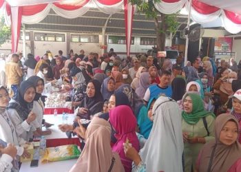 Stabilkan Harga dan Ringankan Beban Warga, Pemkab Gresik Gelar Pasar Murah