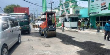 Bupati Sidoarjo Gercep Tuntaskan Perbaikan Jalan 39 Ruas Titik
