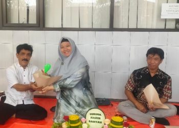 SMK (CEO) YPM 8 Sidoarjo Isi Megengan Dengan Berbagi Sesama
