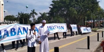 Siswa SMPIT Insan Kamil Ingatkan Masyarakat Ramadhan Telah Tiba
