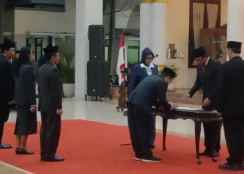Bupati Muhdlor Lantik Fenny Apridawati Jadi Sekda Sidoarjo Setelah Kosong Hampir Dua Tahun