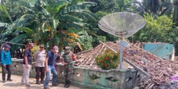 Tanggap Bencana, Bupati Gresik Perintahkan BPBD Kirim Bantuan dan Personel Ke Bawean