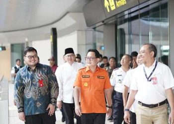 Mas Dhito Dampingi Kunjungan Pj Gubernur Jatim ke Bandara Dhoho Kediri