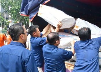 Peduli Korban Gempa Bawean, Petrokimia Gresik Kirim Bantuan Kebutuhan Pokok, Relawan, hingga Tenaga Medis