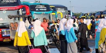 Ratusan Santri Asal Gresik Mudik Gratis dari Pesantren