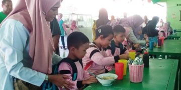 Kenalkan Kantin Sekolah TK Mutiara Indah Kolaborasi Dengan SMPN 2 Candi